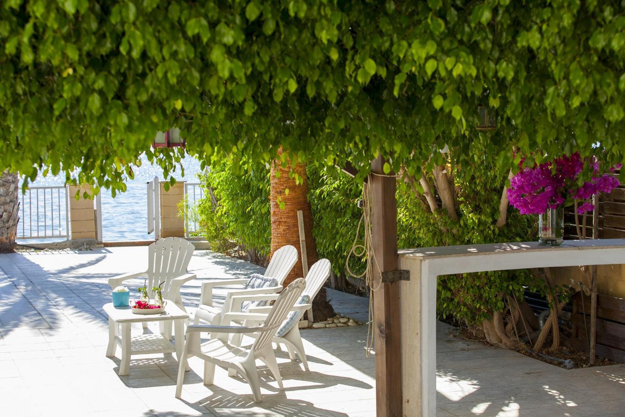 Meneou Beachfront Villa Sunset Perivolia Luaran gambar