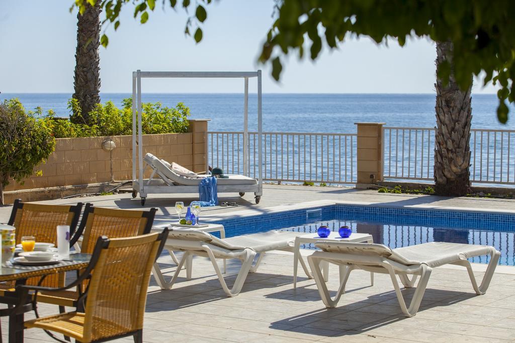 Meneou Beachfront Villa Sunset Perivolia Bilik gambar