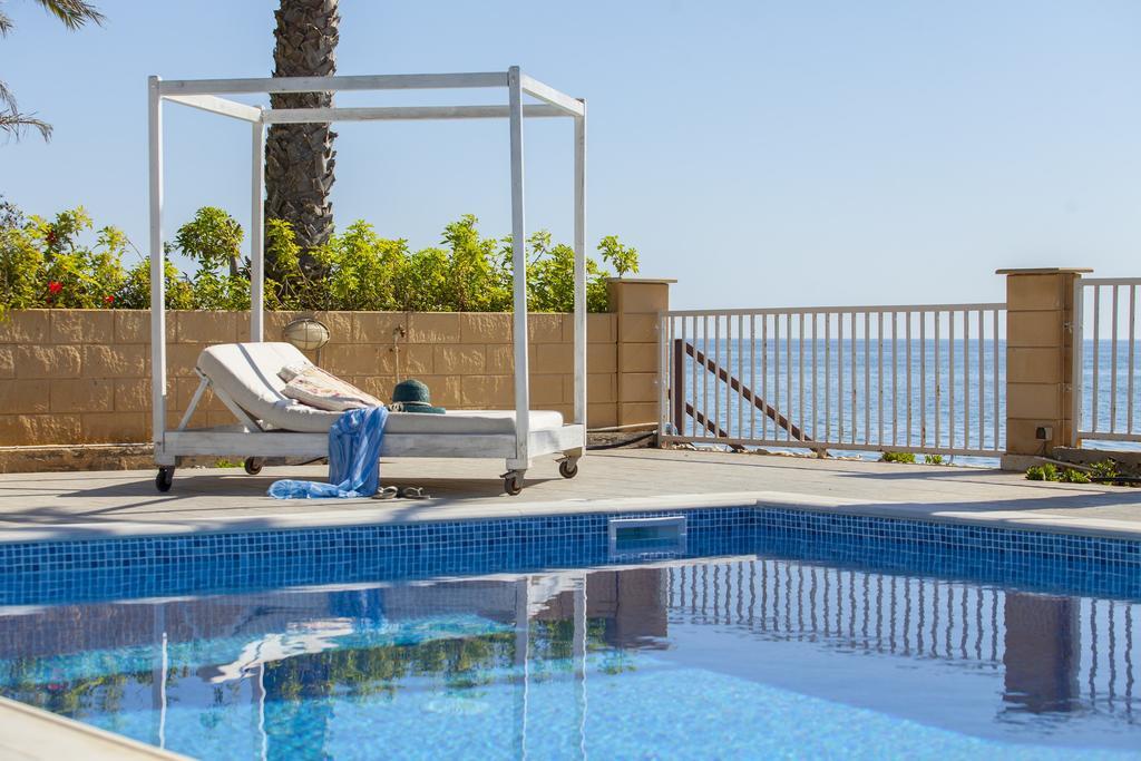 Meneou Beachfront Villa Sunset Perivolia Bilik gambar