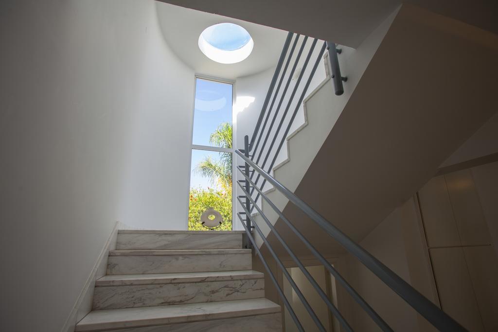 Meneou Beachfront Villa Sunset Perivolia Bilik gambar